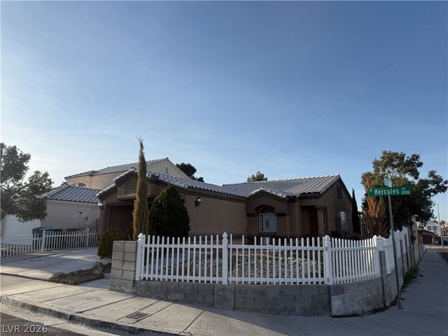 8240 Hercules Drive, Las Vegas, NV 89128