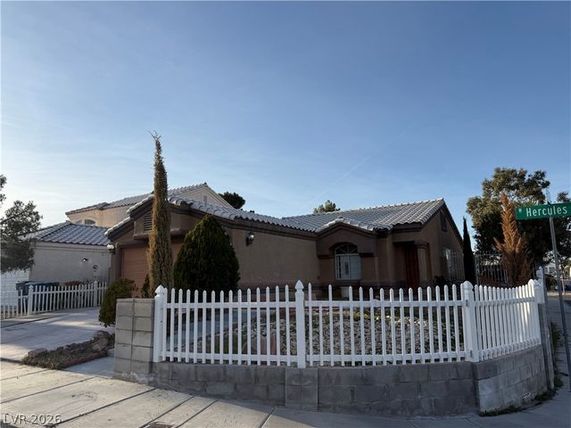 8240 Hercules Drive, Las Vegas, NV 89128