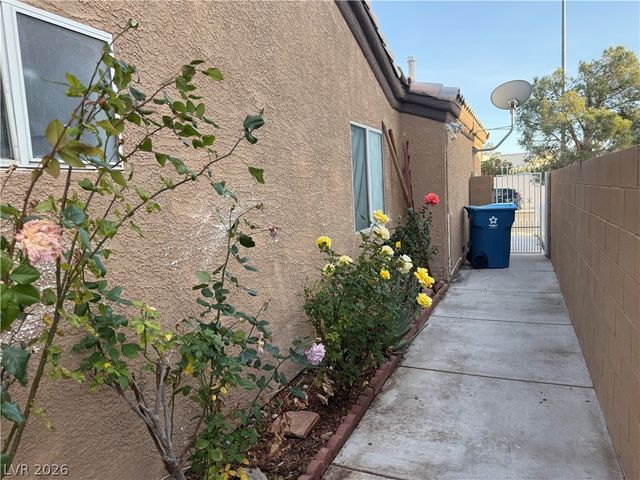 8240 Hercules Drive, Las Vegas, NV 89128