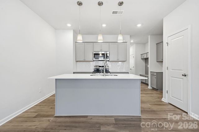 5114 Orchardview Way, Charlotte, NC 28216
