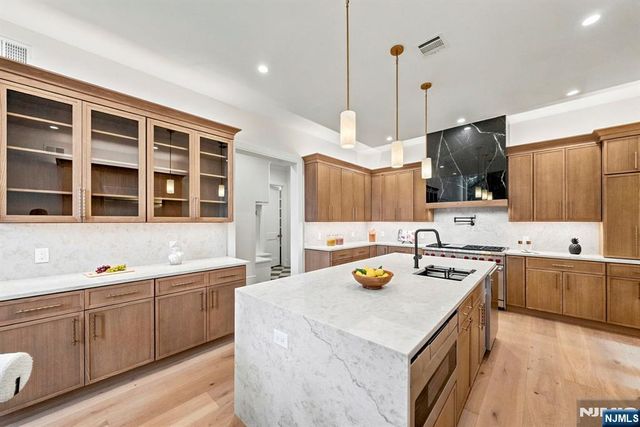 761 Cathy Ann Court, Paramus, NJ 07652