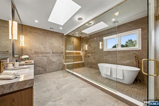 761 Cathy Ann Court, Paramus, NJ 07652