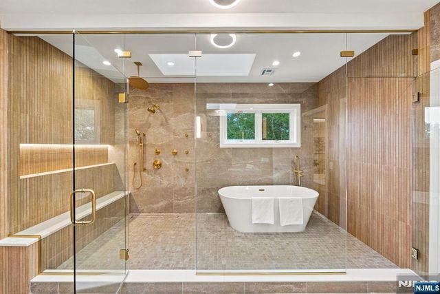 761 Cathy Ann Court, Paramus, NJ 07652