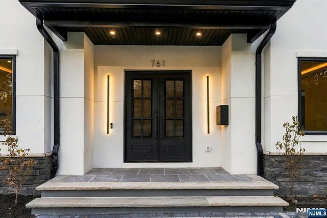 761 Cathy Ann Court, Paramus, NJ 07652