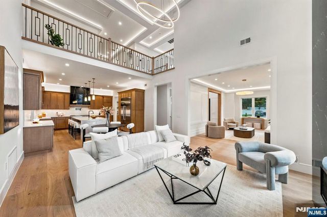 761 Cathy Ann Court, Paramus, NJ 07652