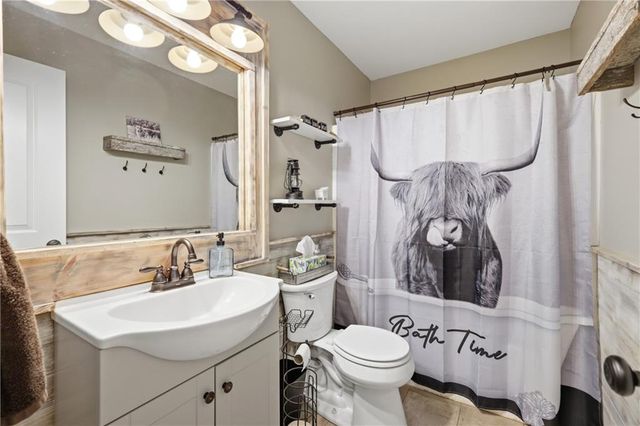 14711 NE State Route E Highway, Adrian, MO 64720