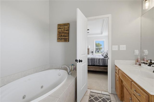14711 NE State Route E Highway, Adrian, MO 64720