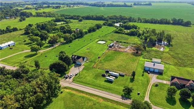 14711 NE State Route E Highway, Adrian, MO 64720