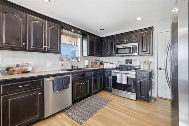 14711 NE State Route E Highway, Adrian, MO 64720