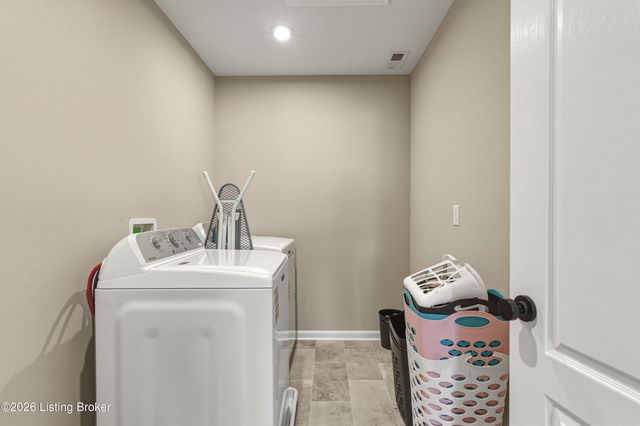 254 Rising Sun Ct, Shepherdsville, KY 40165