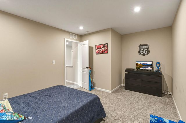 254 Rising Sun Ct, Shepherdsville, KY 40165
