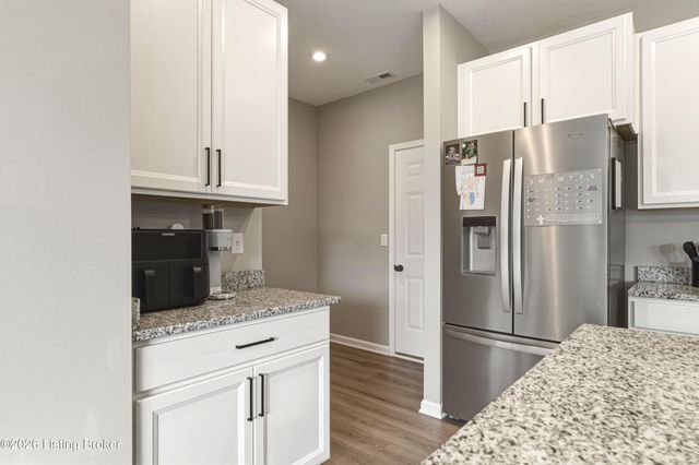 254 Rising Sun Ct, Shepherdsville, KY 40165