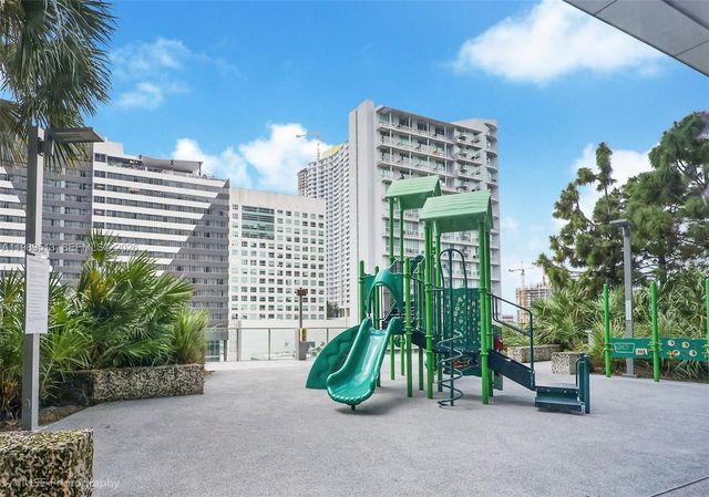 88 SW 7th St 4101, Miami, FL 33130