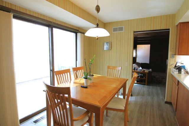 6517 Inner Drive, Madison, WI 53705