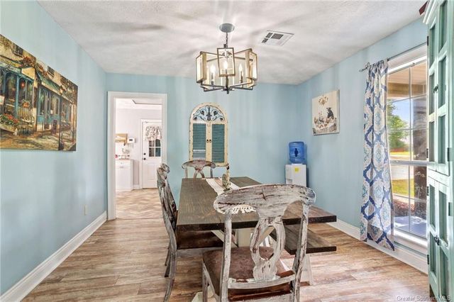 928 Crawford Drive, Lake Charles, LA 70611