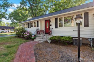 53 Mansfield Road, Piscataway, NJ 08854