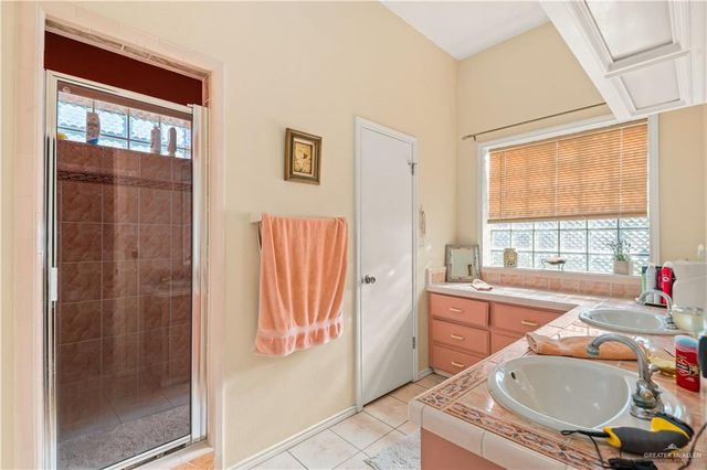 2006 Meadow Way Drive, Mission, TX 78572