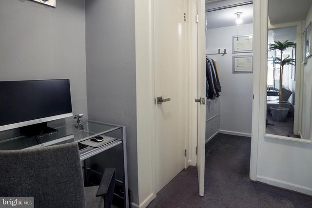 F20 AVON DR, East Windsor, NJ 08520