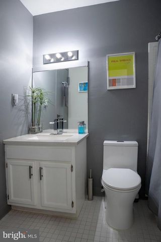 F20 AVON DR, East Windsor, NJ 08520