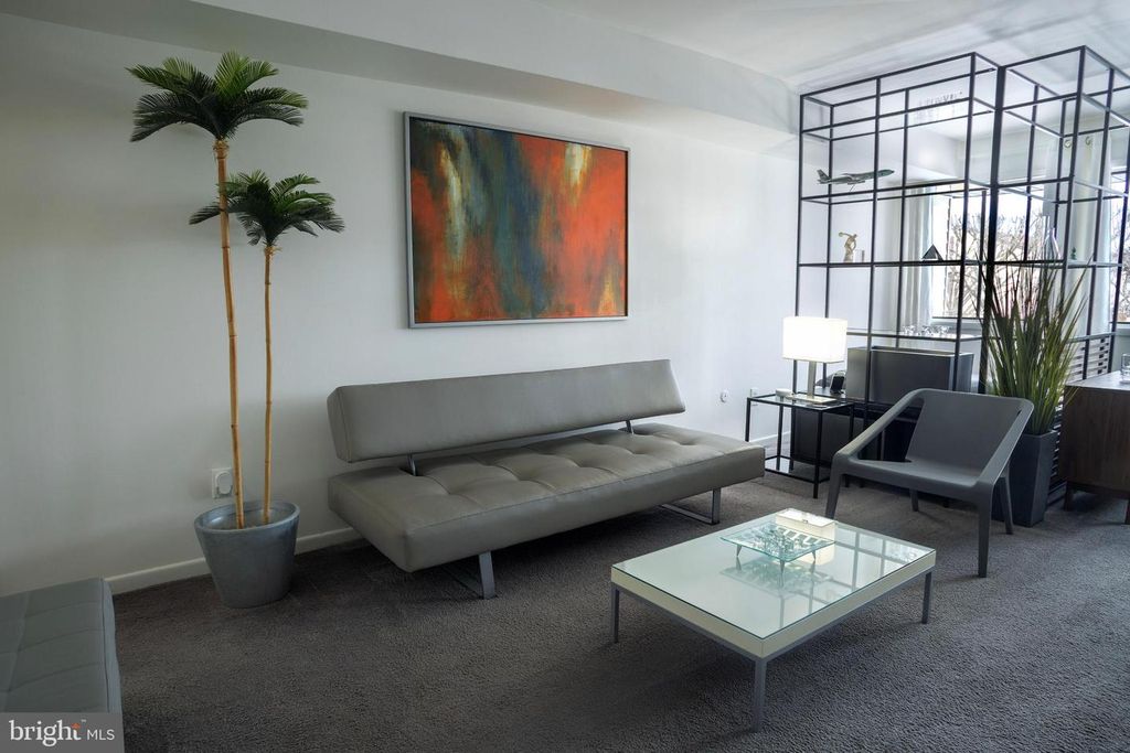 F20 AVON DR, East Windsor, NJ 08520