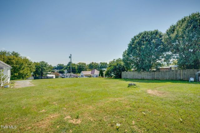 340 Page Street, Bristol, VA 24201