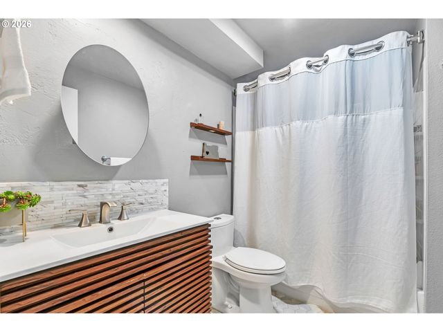 1255 CITY VIEW St, Eugene, OR 97402
