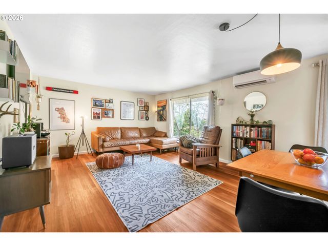 1255 CITY VIEW St, Eugene, OR 97402