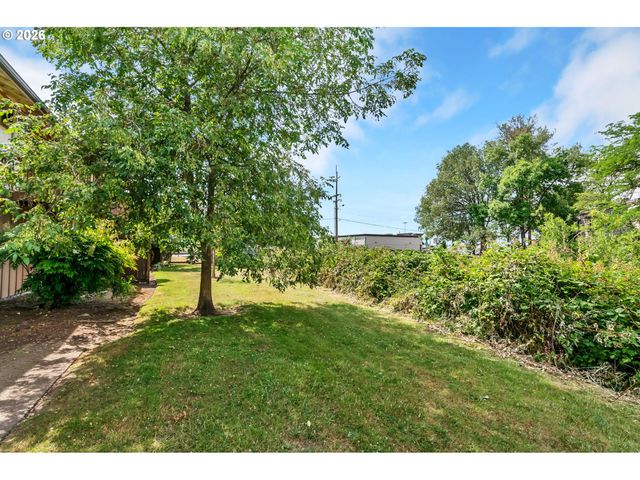 1255 CITY VIEW St, Eugene, OR 97402