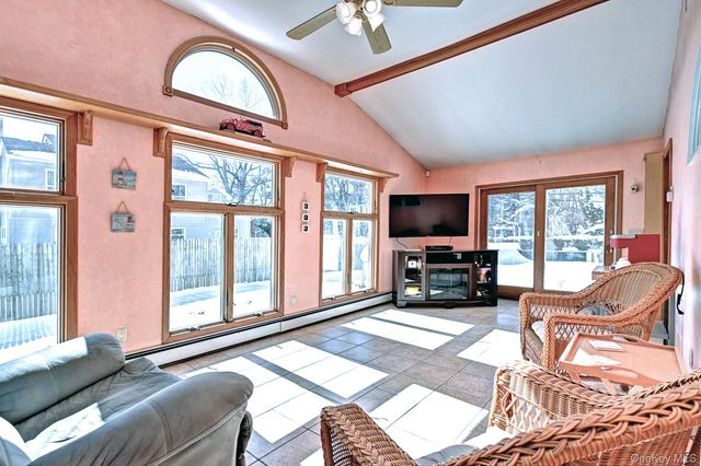 16 Hempstead Street, Holtsville, NY 11742