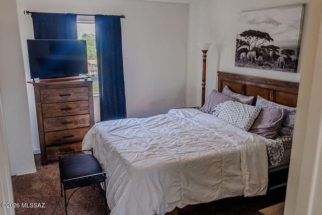 7500 S Malcolm Avenue, Tucson, AZ 85746