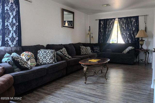 7500 S Malcolm Avenue, Tucson, AZ 85746