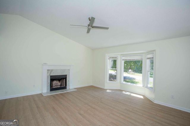 13 Dawn Drive SE, Cartersville, GA 30121