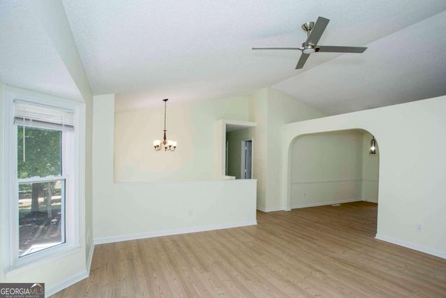 13 Dawn Drive SE, Cartersville, GA 30121