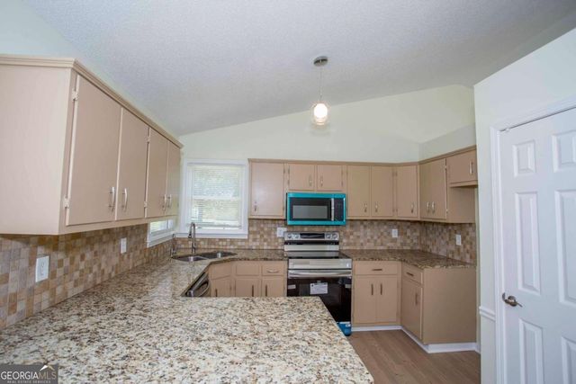 13 Dawn Drive SE, Cartersville, GA 30121