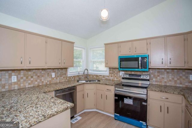 13 Dawn Drive SE, Cartersville, GA 30121