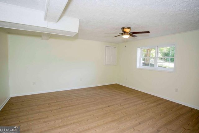 13 Dawn Drive SE, Cartersville, GA 30121