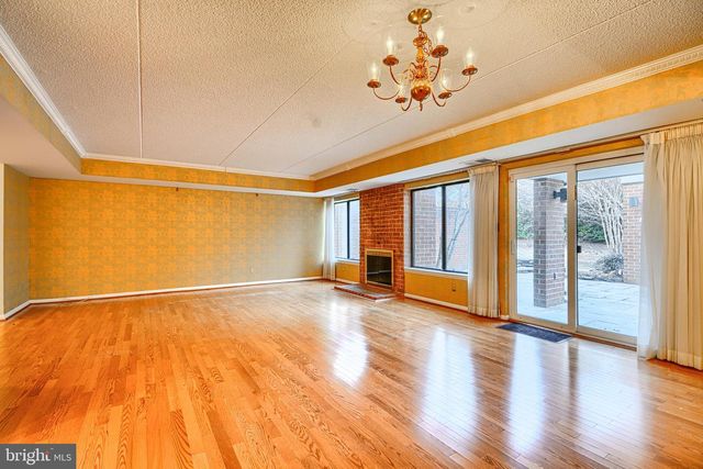 17 OAKHAMPTON DR, Lutherville Timonium, MD 21093