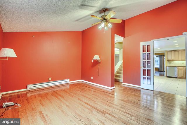 17 OAKHAMPTON DR, Lutherville Timonium, MD 21093