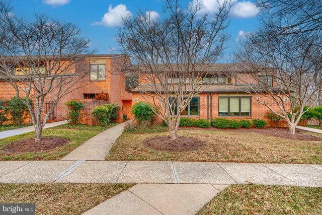 17 OAKHAMPTON DR, Lutherville Timonium, MD 21093