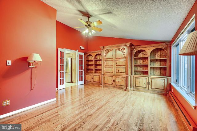 17 OAKHAMPTON DR, Lutherville Timonium, MD 21093