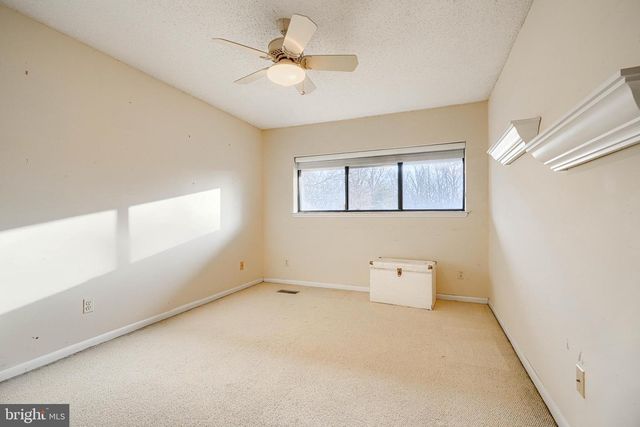 17 OAKHAMPTON DR, Lutherville Timonium, MD 21093