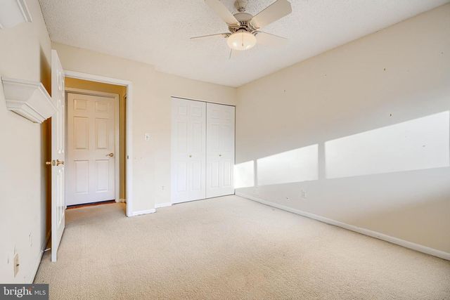 17 OAKHAMPTON DR, Lutherville Timonium, MD 21093