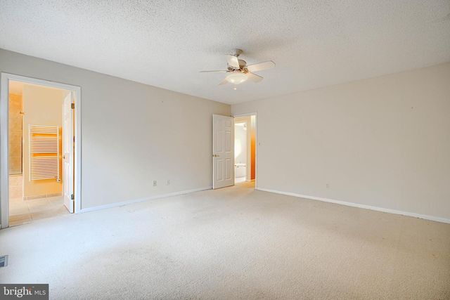 17 OAKHAMPTON DR, Lutherville Timonium, MD 21093