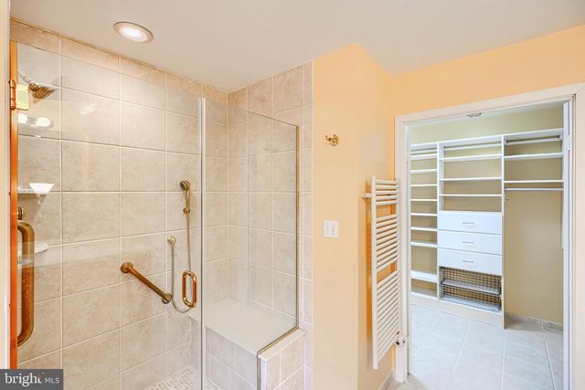 17 OAKHAMPTON DR, Lutherville Timonium, MD 21093