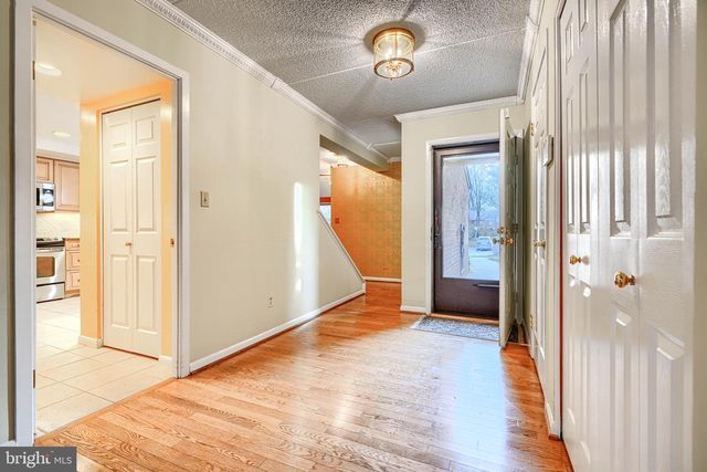 17 OAKHAMPTON DR, Lutherville Timonium, MD 21093