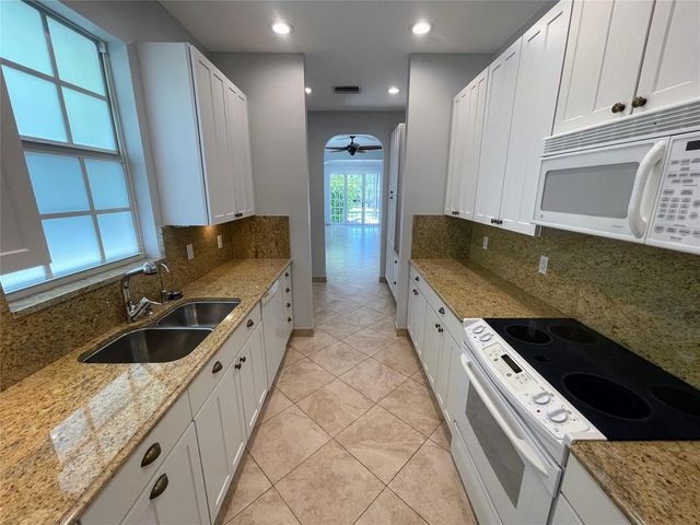 929 NE 18th Court, Fort Lauderdale, FL 33305