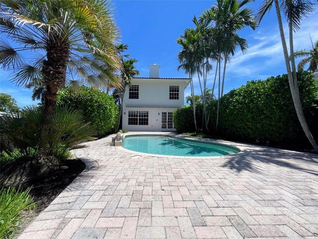 929 NE 18th Court, Fort Lauderdale, FL 33305