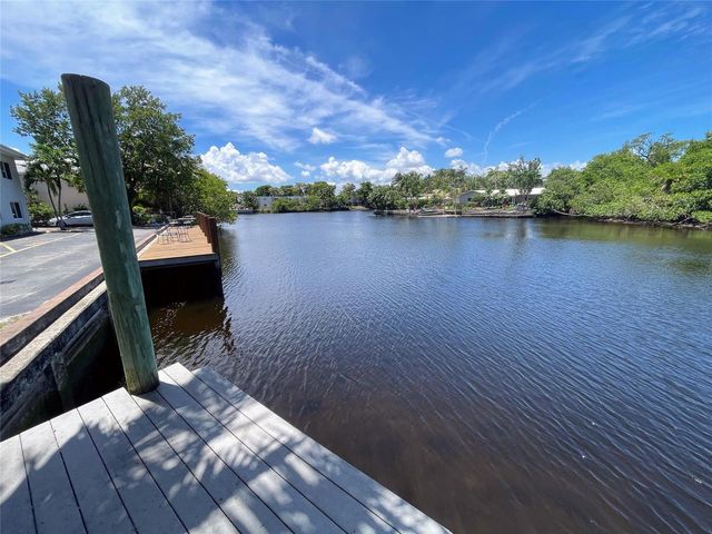 929 NE 18th Court, Fort Lauderdale, FL 33305