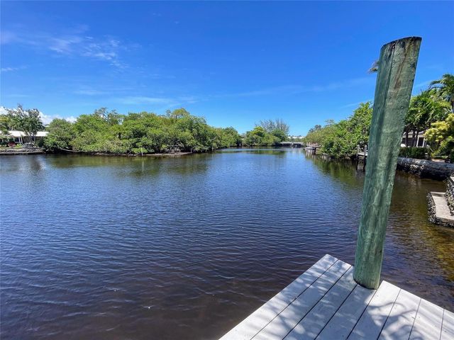 929 NE 18th Court, Fort Lauderdale, FL 33305