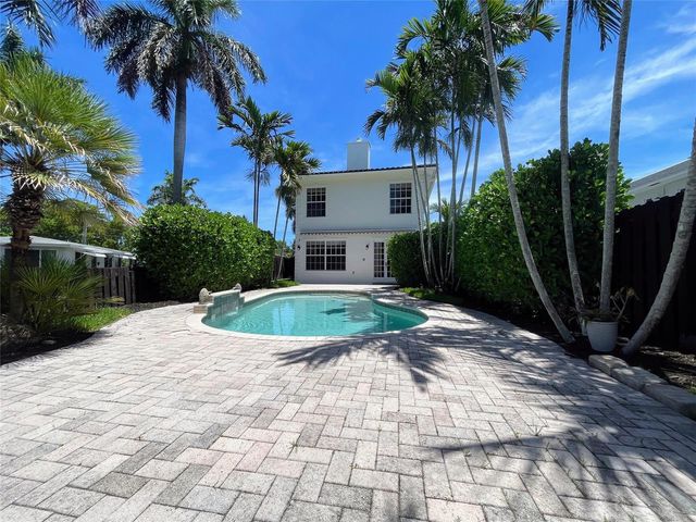929 NE 18th Court, Fort Lauderdale, FL 33305